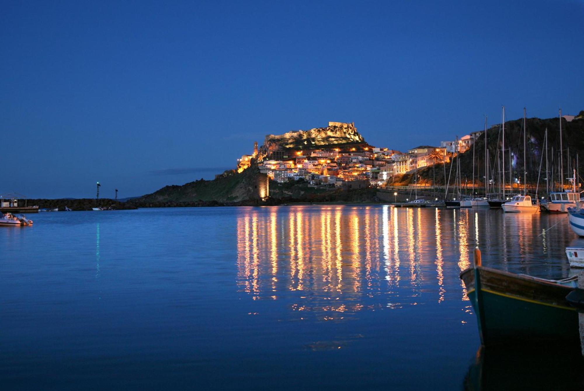 The Square Castelsardo Hotel Exterior foto